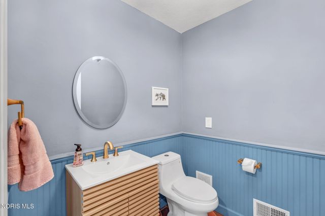 2110 Austin Bluffs Court, Toledo, OH 43615