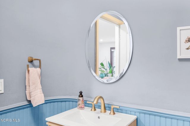 2110 Austin Bluffs Court, Toledo, OH 43615