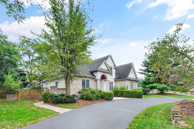 2110 Austin Bluffs Court, Toledo, OH 43615