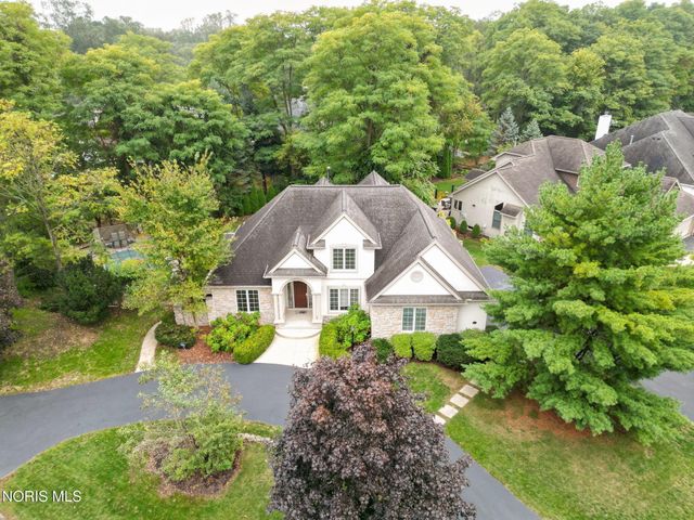 2110 Austin Bluffs Court, Toledo, OH 43615