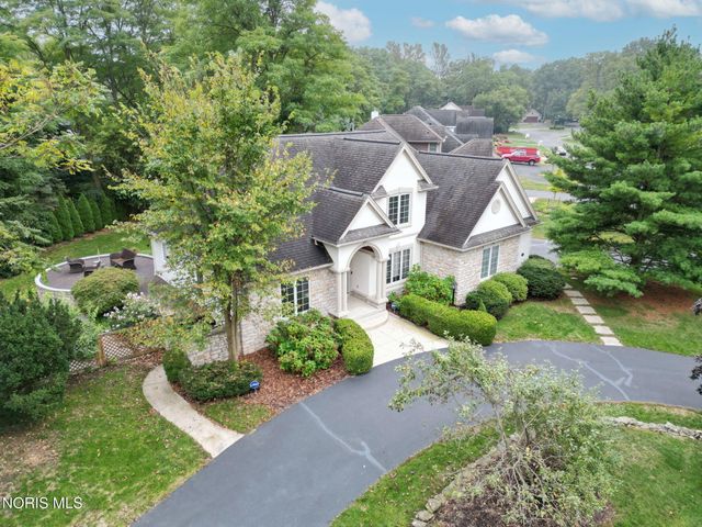 2110 Austin Bluffs Court, Toledo, OH 43615