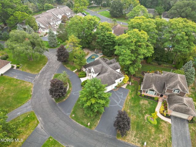 2110 Austin Bluffs Court, Toledo, OH 43615