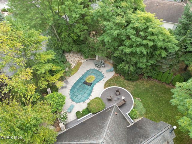 2110 Austin Bluffs Court, Toledo, OH 43615