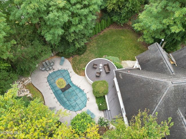 2110 Austin Bluffs Court, Toledo, OH 43615