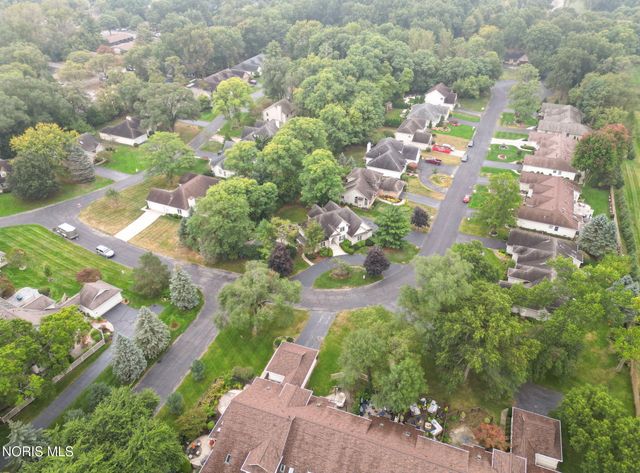 2110 Austin Bluffs Court, Toledo, OH 43615