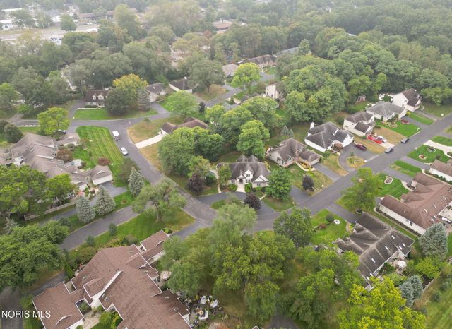 2110 Austin Bluffs Court, Toledo, OH 43615