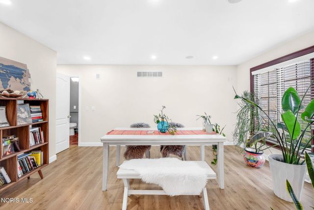 2110 Austin Bluffs Court, Toledo, OH 43615