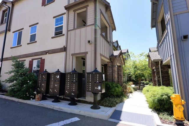 1746 Pedrozzi, Livermore, CA 94551