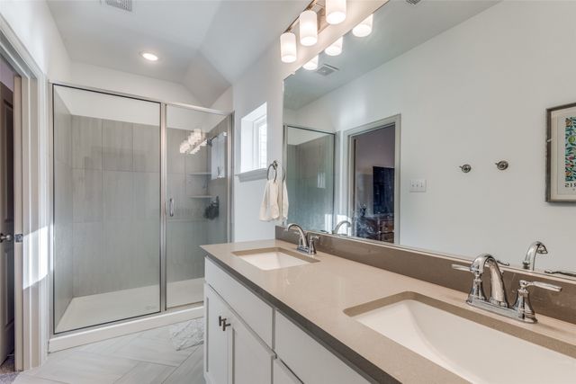 5106 Springlake Parkway, Haltom City, TX 76117