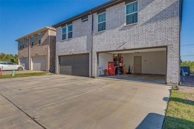 5106 Springlake Parkway, Haltom City, TX 76117