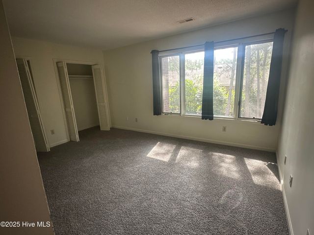 402 Sherbrooke Circle, Laurinburg, NC 28352