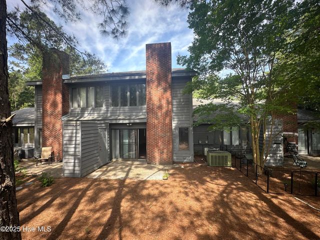 402 Sherbrooke Circle, Laurinburg, NC 28352