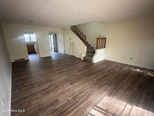 402 Sherbrooke Circle, Laurinburg, NC 28352