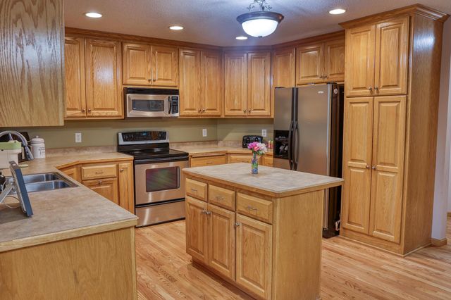 13190 Avocet Street NW, Coon Rapids, MN 55448