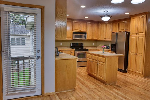 13190 Avocet Street NW, Coon Rapids, MN 55448