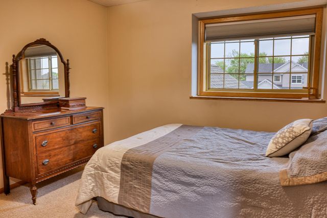 13190 Avocet Street NW, Coon Rapids, MN 55448