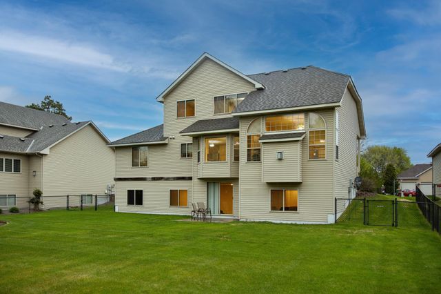13190 Avocet Street NW, Coon Rapids, MN 55448