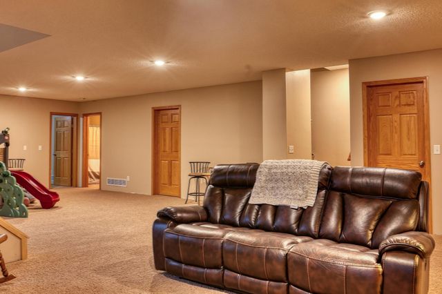 13190 Avocet Street NW, Coon Rapids, MN 55448