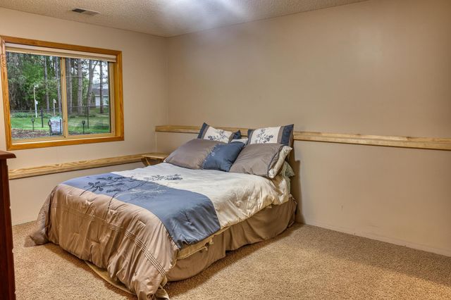 13190 Avocet Street NW, Coon Rapids, MN 55448