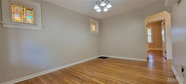 6024 Wanda Avenue, St Louis, MO 63116