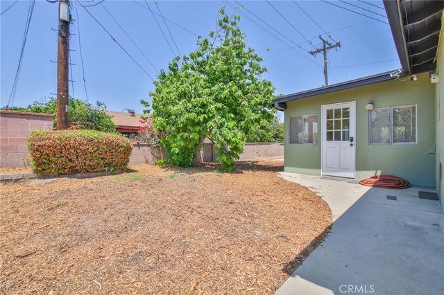8001 San Lazaro Circle, Buena Park, CA 90620