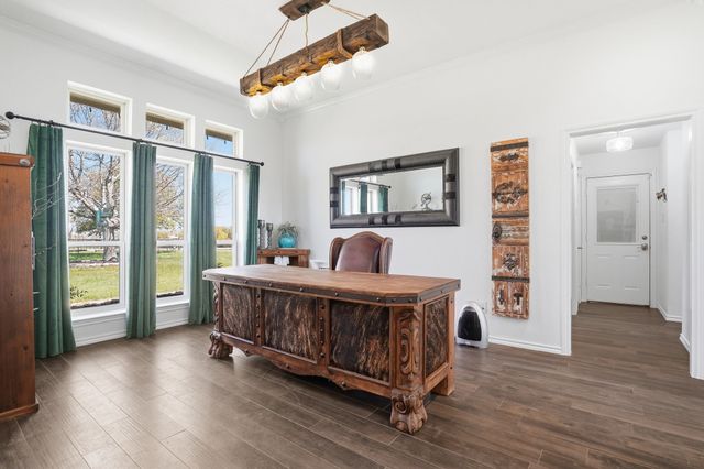 333 Meadow Crest Road, Fort Worth, TX 76108