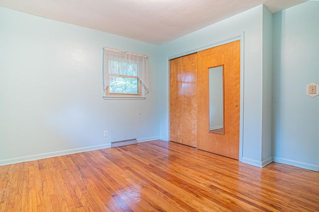 7963 Gull Road, Richland, MI 49083