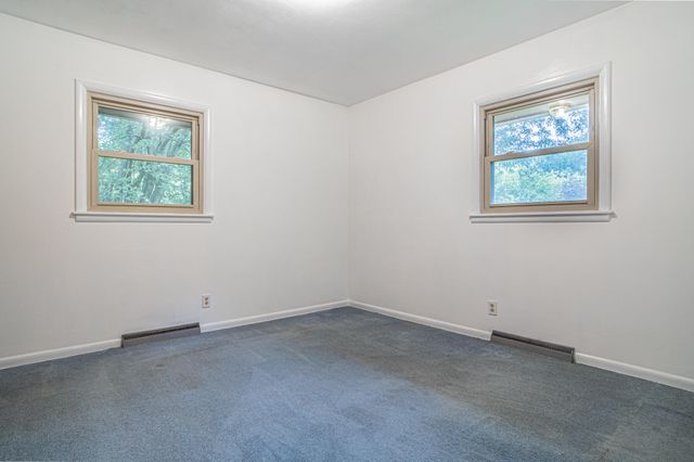 7963 Gull Road, Richland, MI 49083