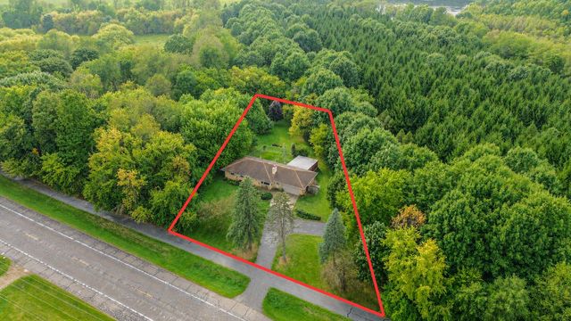 7963 Gull Road, Richland, MI 49083