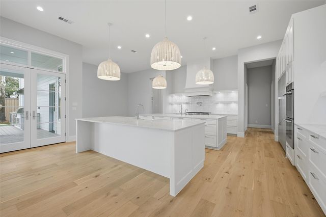 6254 Preston Crest Lane, Dallas, TX 75230