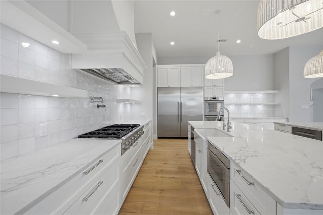 6254 Preston Crest Lane, Dallas, TX 75230