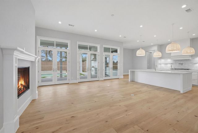 6254 Preston Crest Lane, Dallas, TX 75230