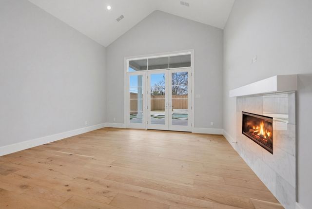 6254 Preston Crest Lane, Dallas, TX 75230