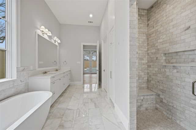 6254 Preston Crest Lane, Dallas, TX 75230