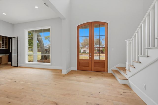 6254 Preston Crest Lane, Dallas, TX 75230