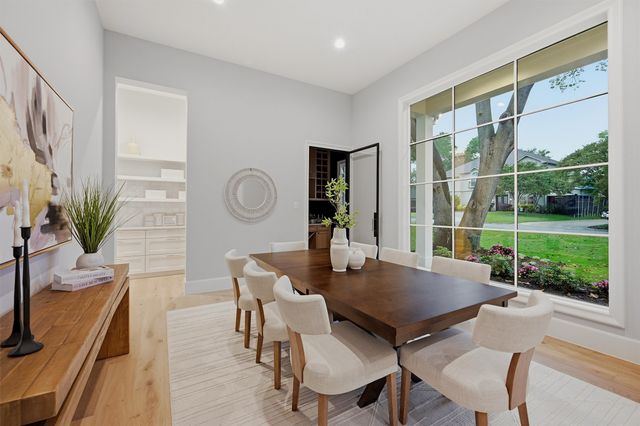 6254 Preston Crest Lane, Dallas, TX 75230