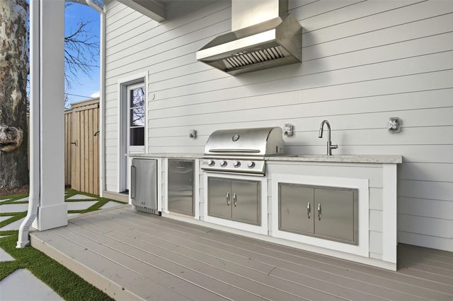 6254 Preston Crest Lane, Dallas, TX 75230