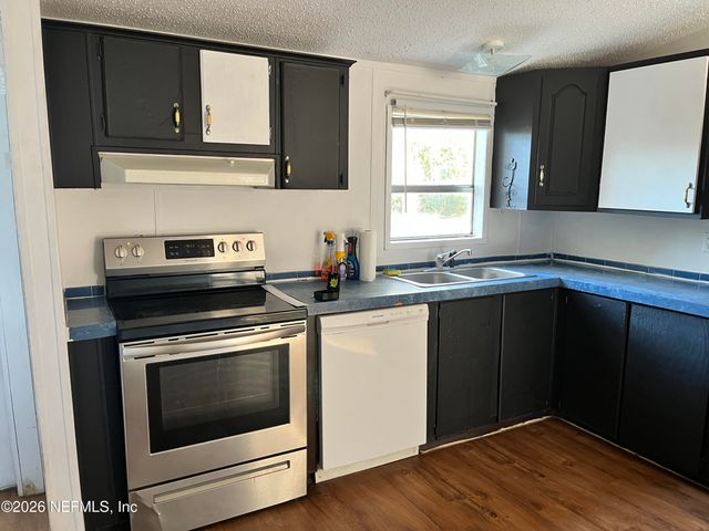 2065 CANDLEWOOD Court, Middleburg, FL 32068