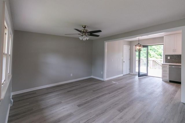 15204 E 48th Street, Kansas City, MO 64136
