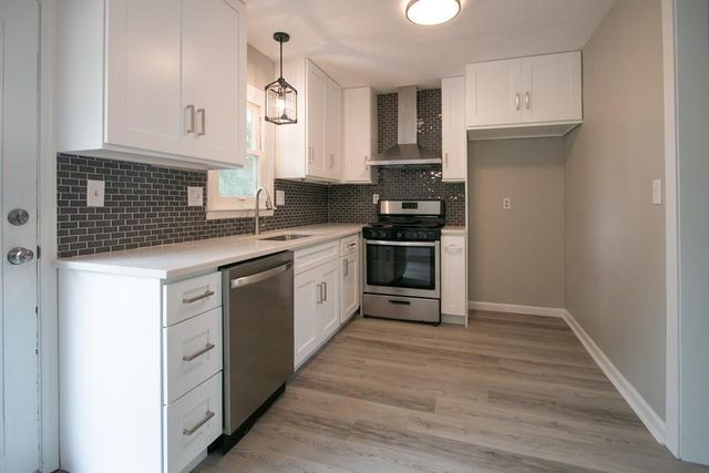 15204 E 48th Street, Kansas City, MO 64136