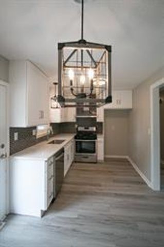15204 E 48th Street, Kansas City, MO 64136