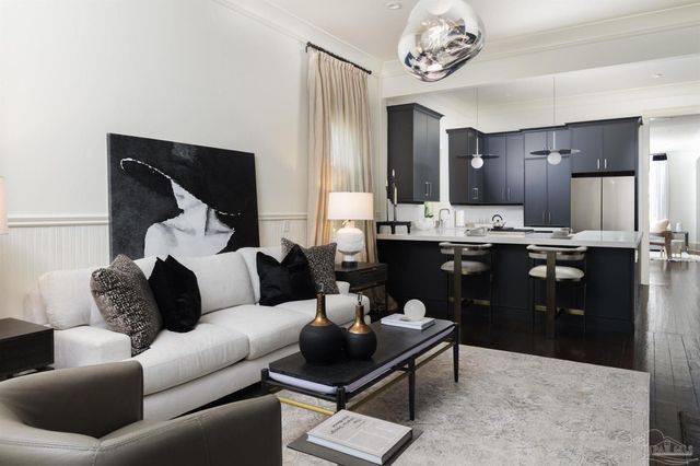 433 E Zarragossa St, Pensacola, FL 32502