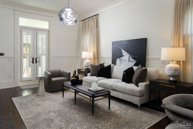 433 E Zarragossa St, Pensacola, FL 32502