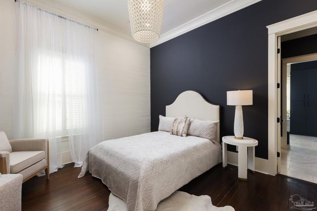 433 E Zarragossa St, Pensacola, FL 32502