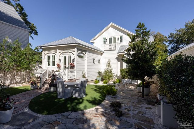 433 E Zarragossa St, Pensacola, FL 32502