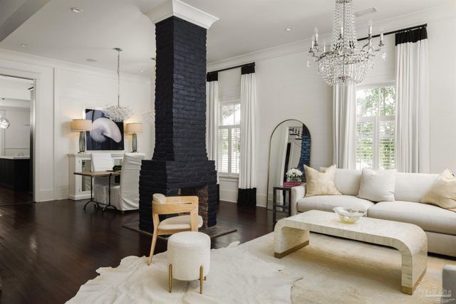 433 E Zarragossa St, Pensacola, FL 32502