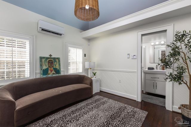 433 E Zarragossa St, Pensacola, FL 32502