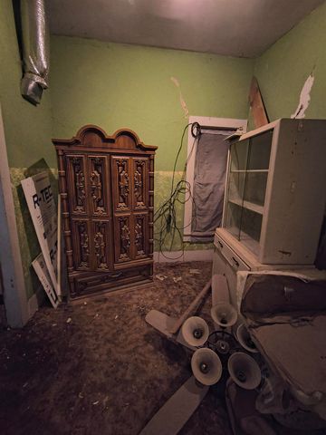 306 E Main St, Milan, KS 67105