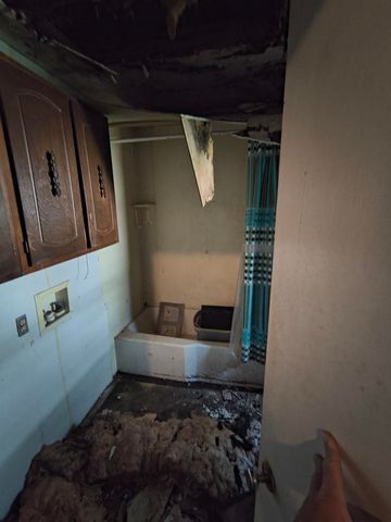 306 E Main St, Milan, KS 67105