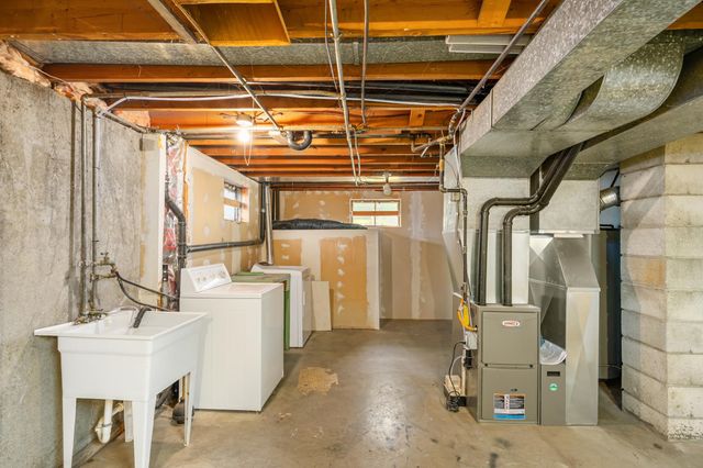 8004 E Mission Ave, Spokane, WA 99212